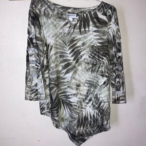 Alfred Dunner Leaf Print Long 3/4 Sleeve Top with Ornate‎ Features